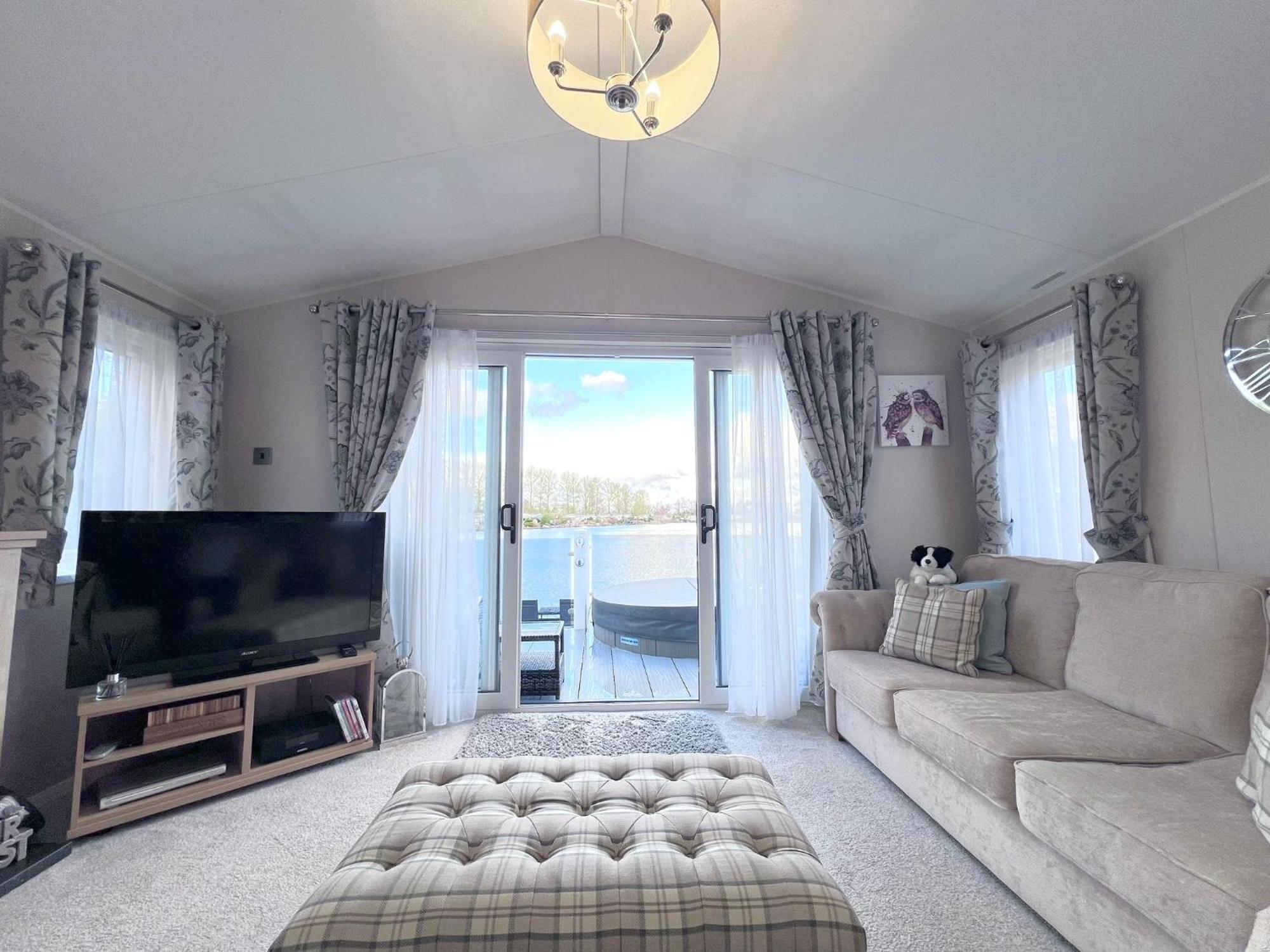 Lakeside Dorchester Lodge - Hot Tub With Fishing Peg Tattershall Exteriér fotografie