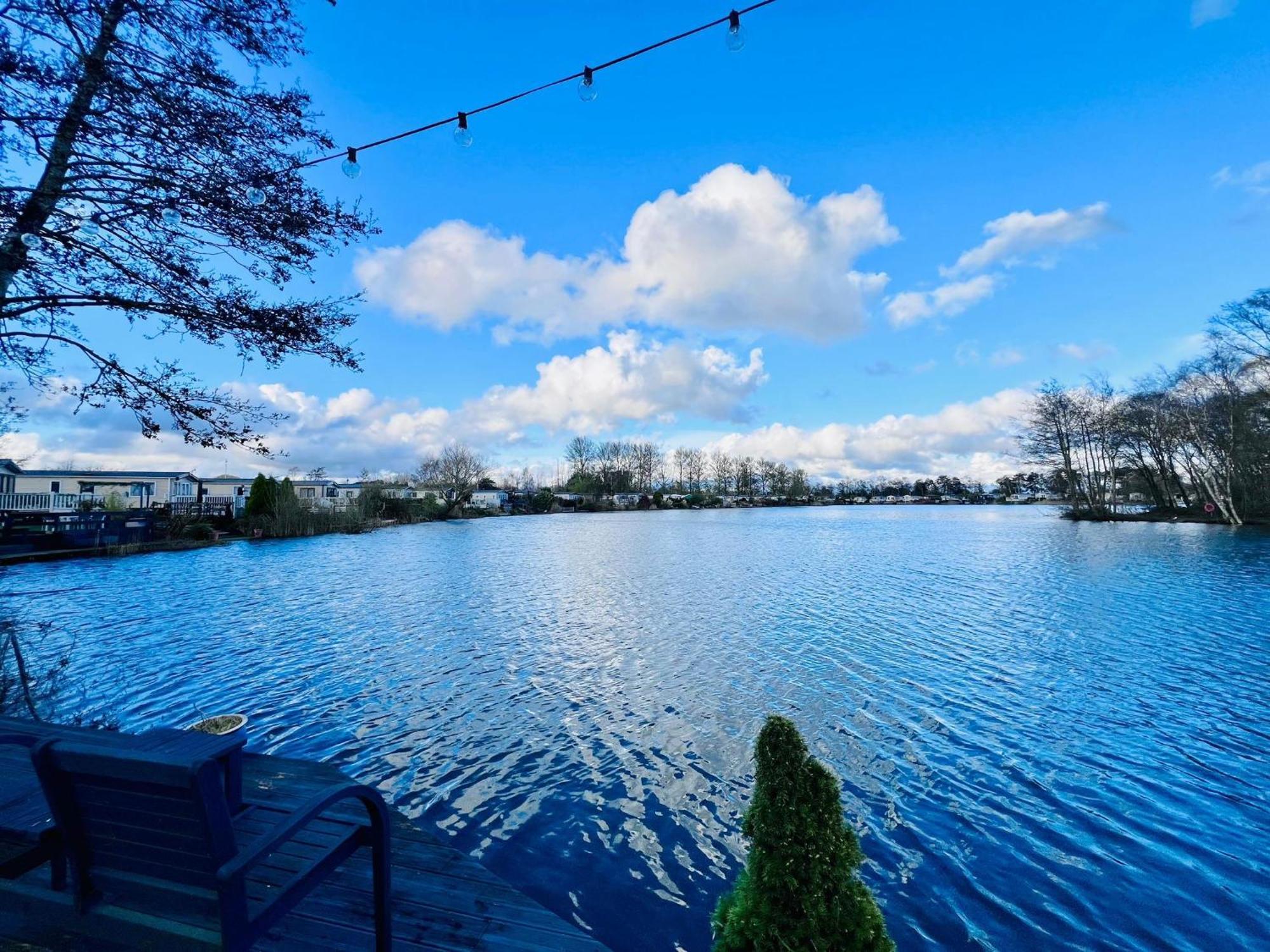 Lakeside Dorchester Lodge - Hot Tub With Fishing Peg Tattershall Exteriér fotografie
